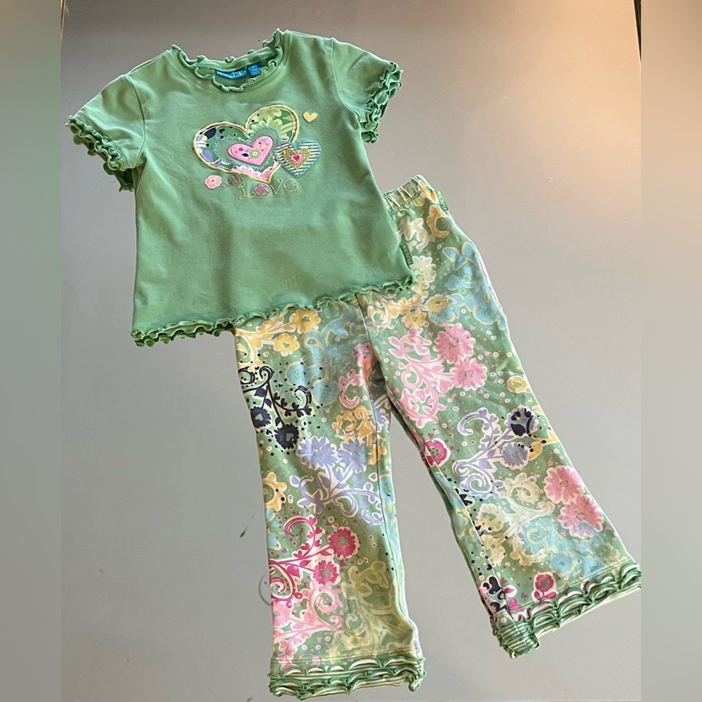 Adorable Children’s Place 2 Piece Pant & T Shirt set Sz  3T